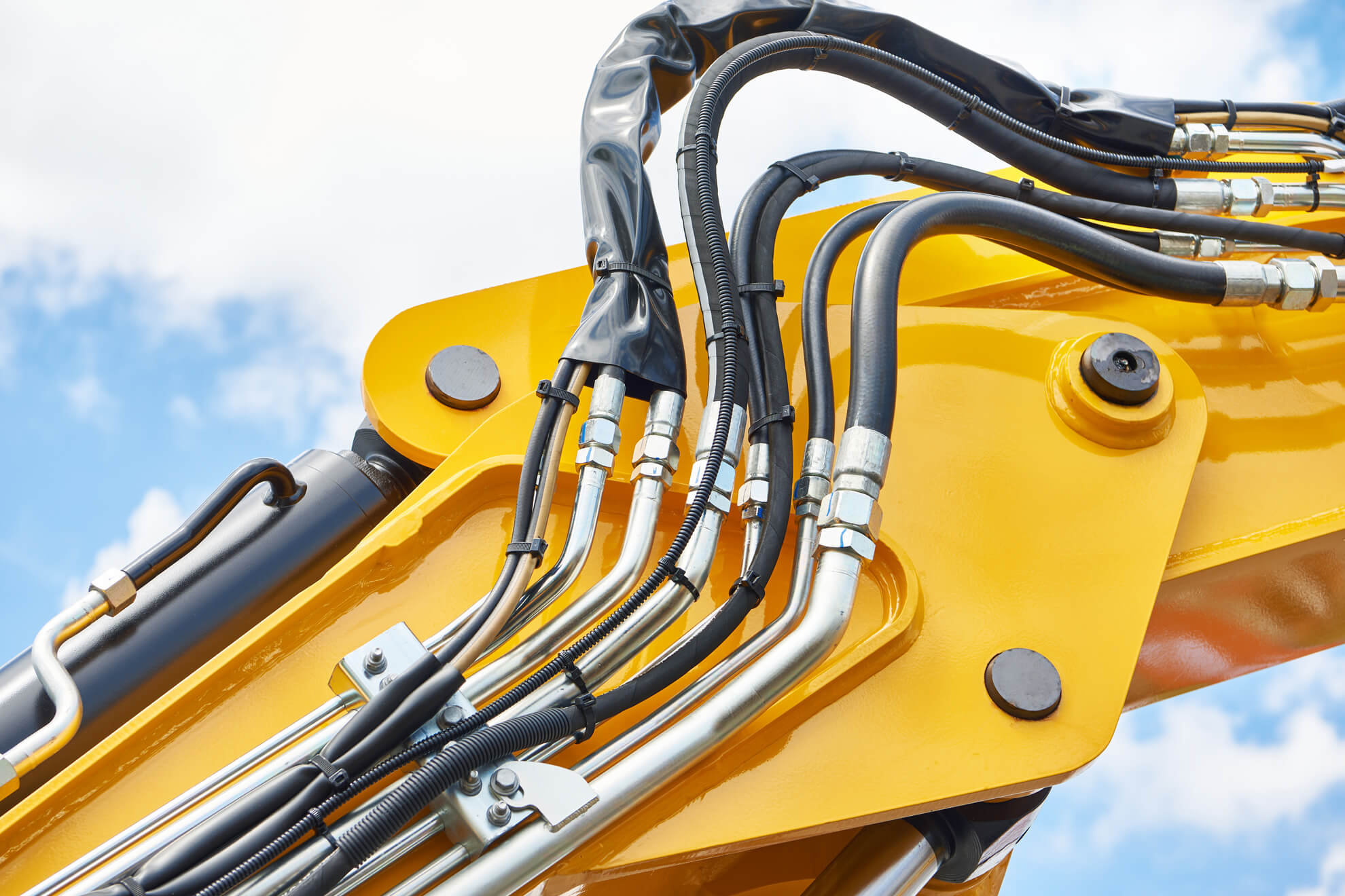 What Is Mandrel Bending? Process, Benefits, and Applications for Hydraulic Pipe Systems